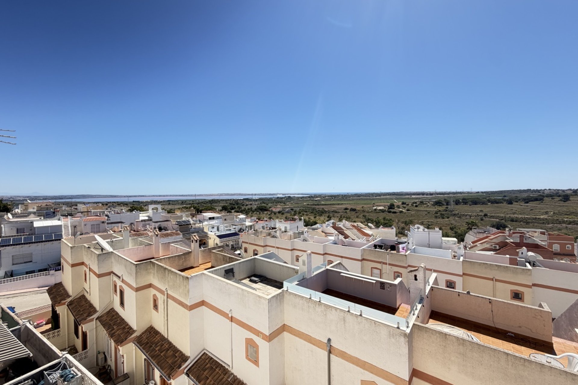 Resale - Townhouse -
San Miguel - San Miguel de Salinas