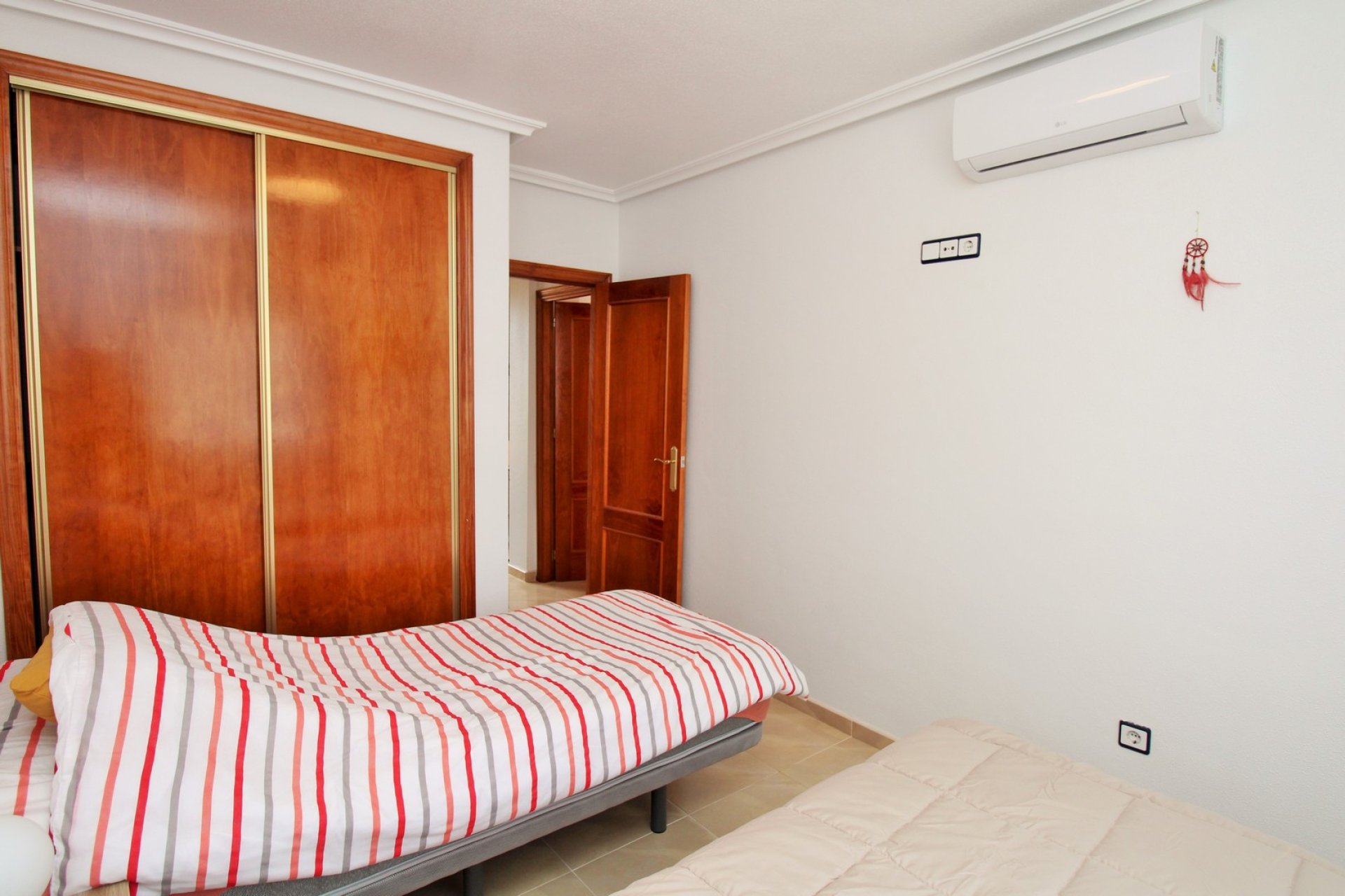 Resale - Townhouse -
San Miguel - San Miguel de Salinas