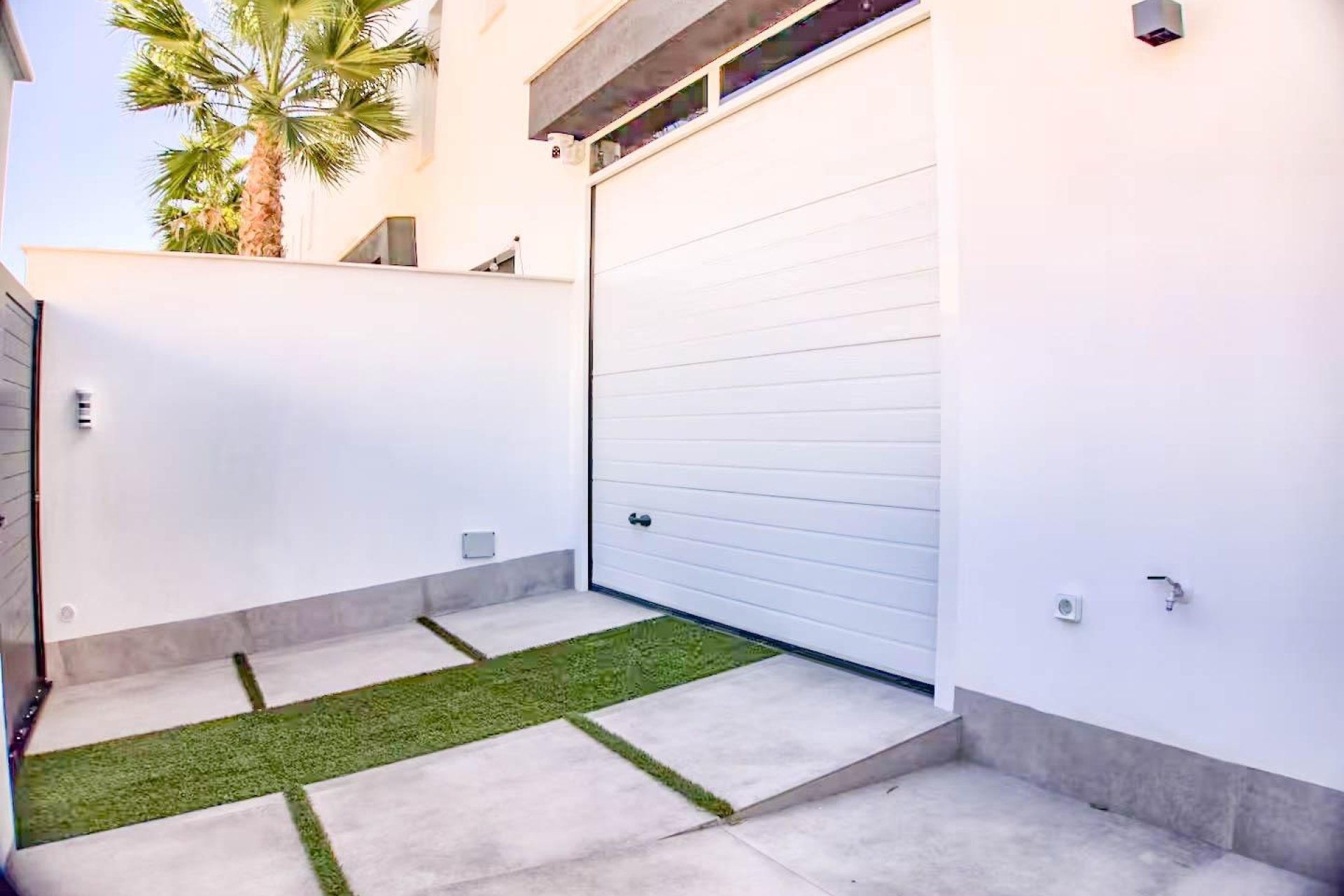 Resale - Townhouse -
Santiago de la Ribera - zona san blas