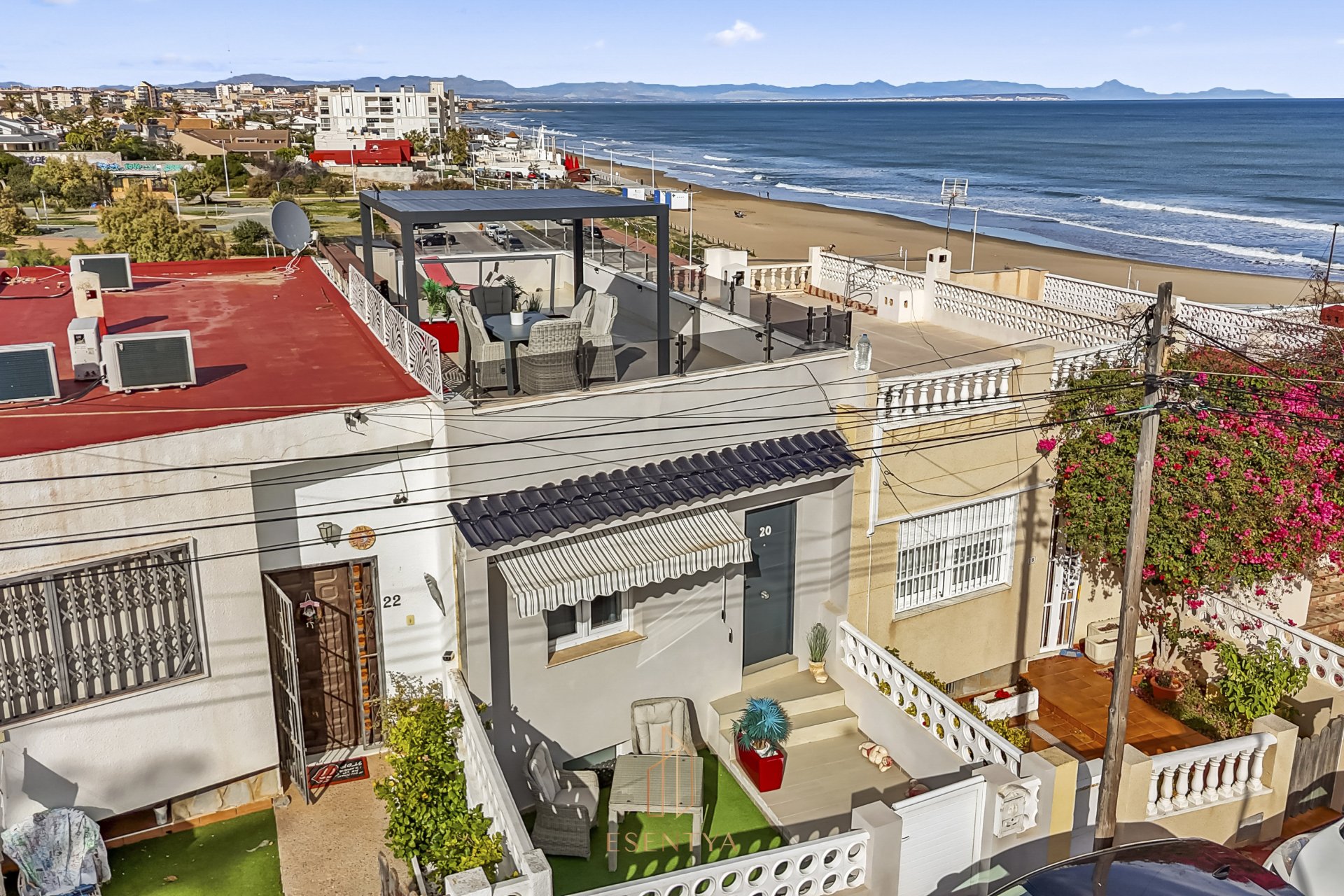 Resale - Townhouse -
Torrevieja - Cabo cervera