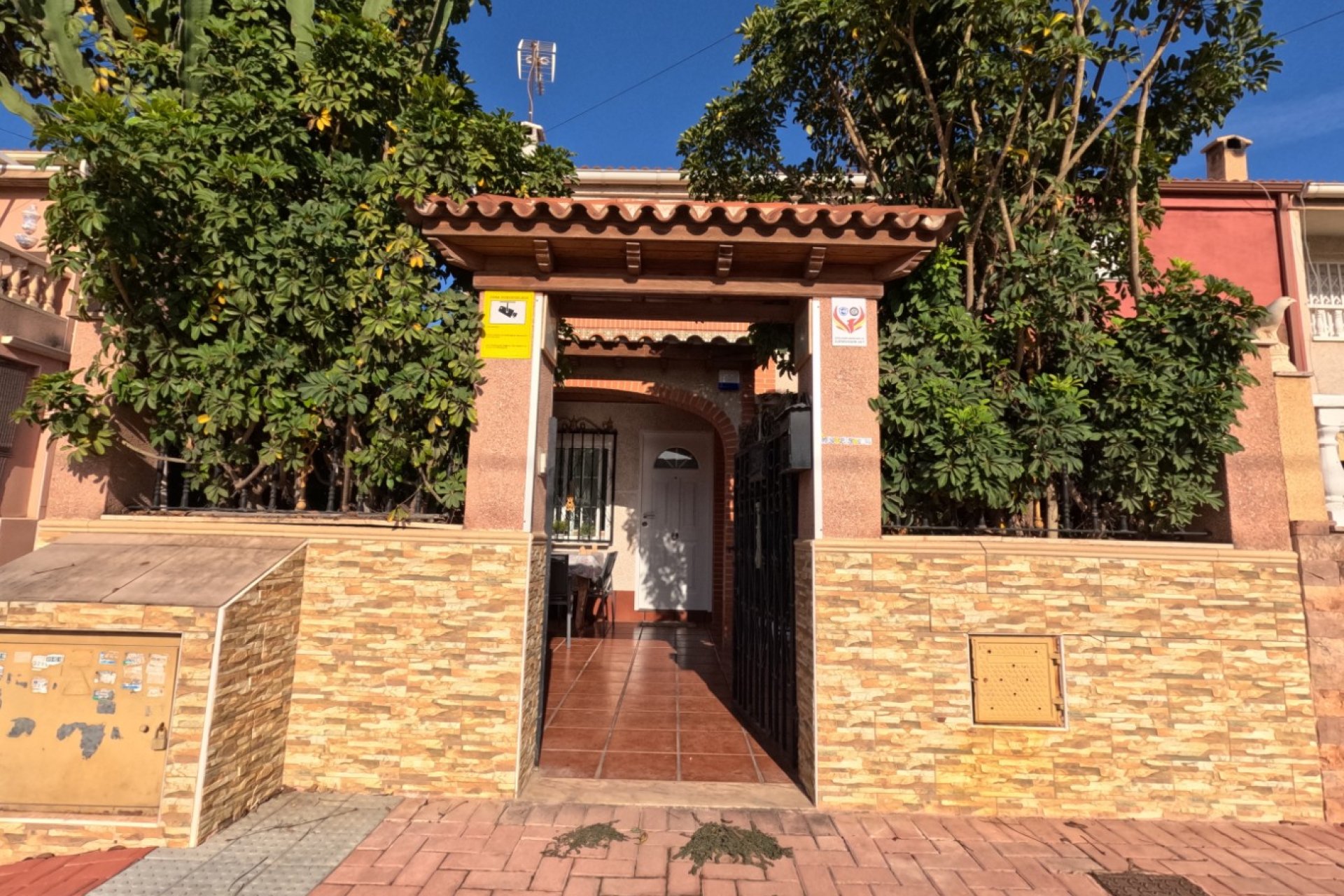 Resale - Townhouse -
Torrevieja - El Acequión - Los Náufragos