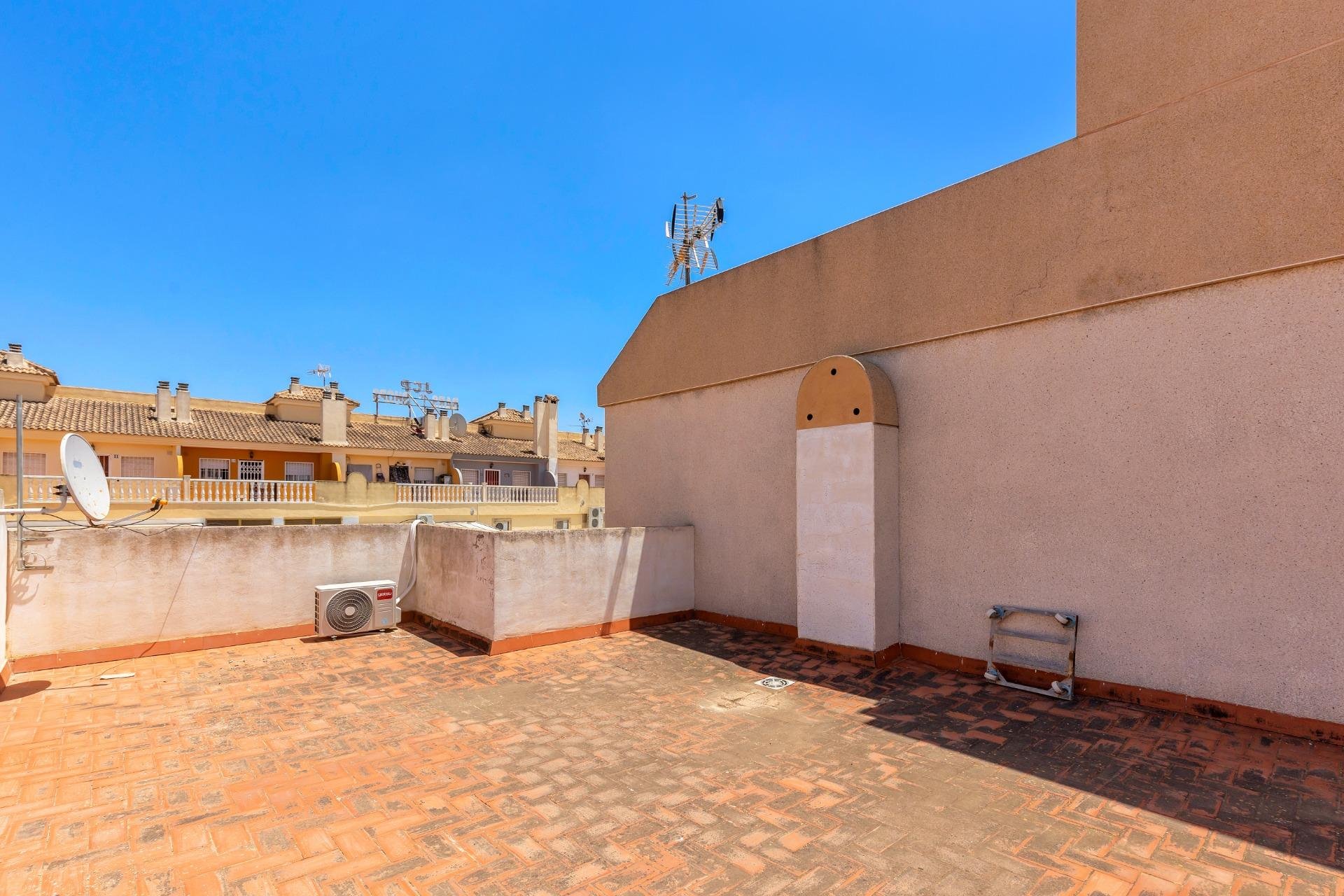 Resale - Townhouse -
Torrevieja - El limonar