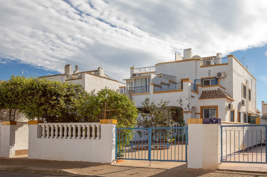 Resale - Townhouse -
Torrevieja - Jardin Del Mar