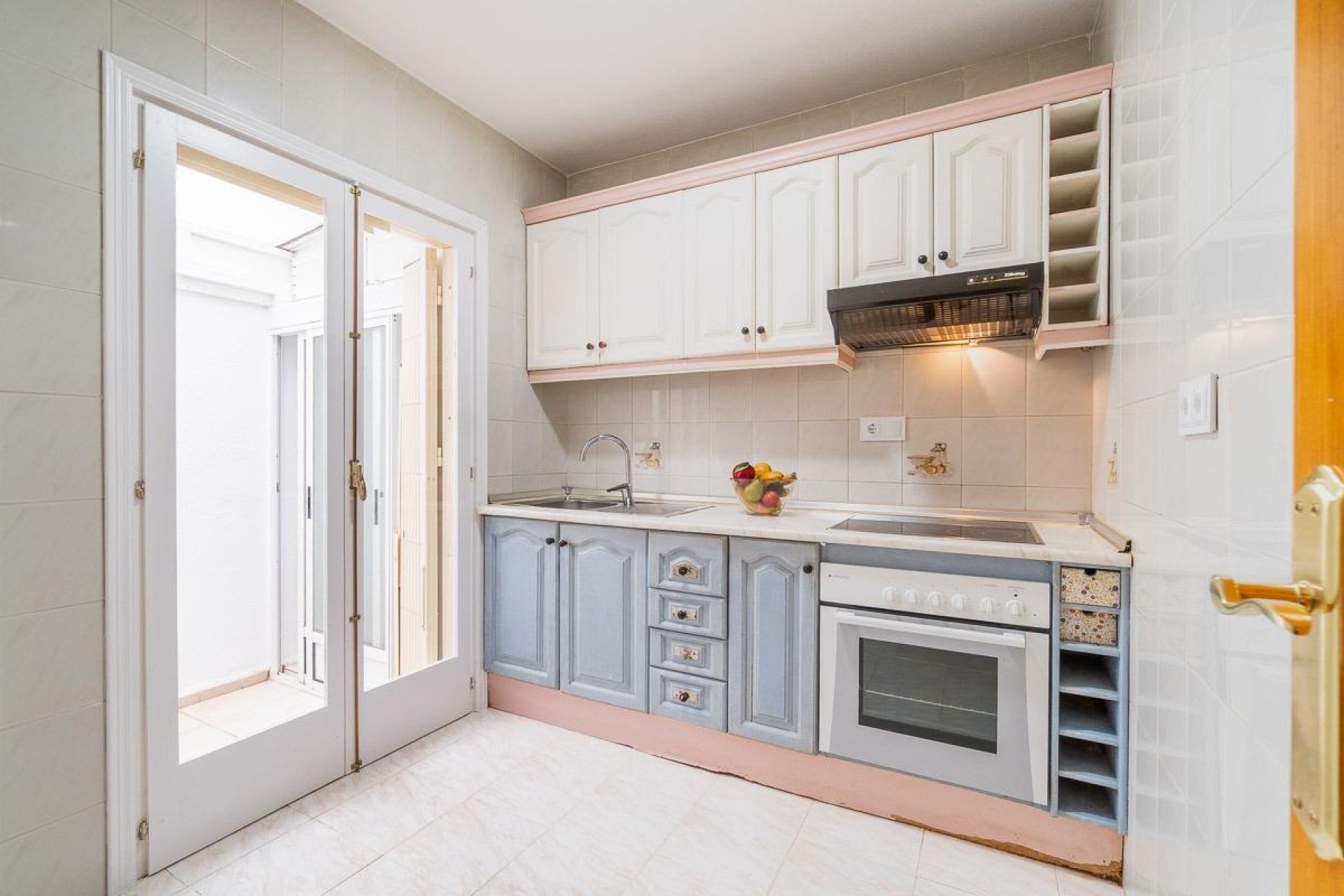 Resale - Townhouse -
Torrevieja - La Siesta - El Salado - Torreta