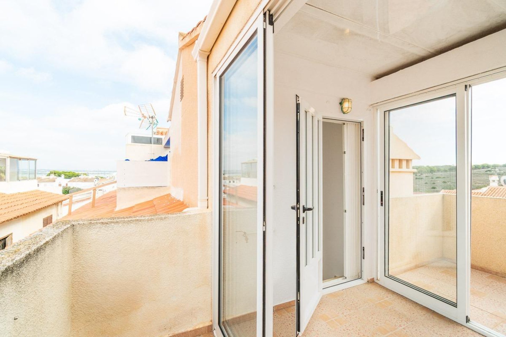 Resale - Townhouse -
Torrevieja - La Siesta - El Salado - Torreta