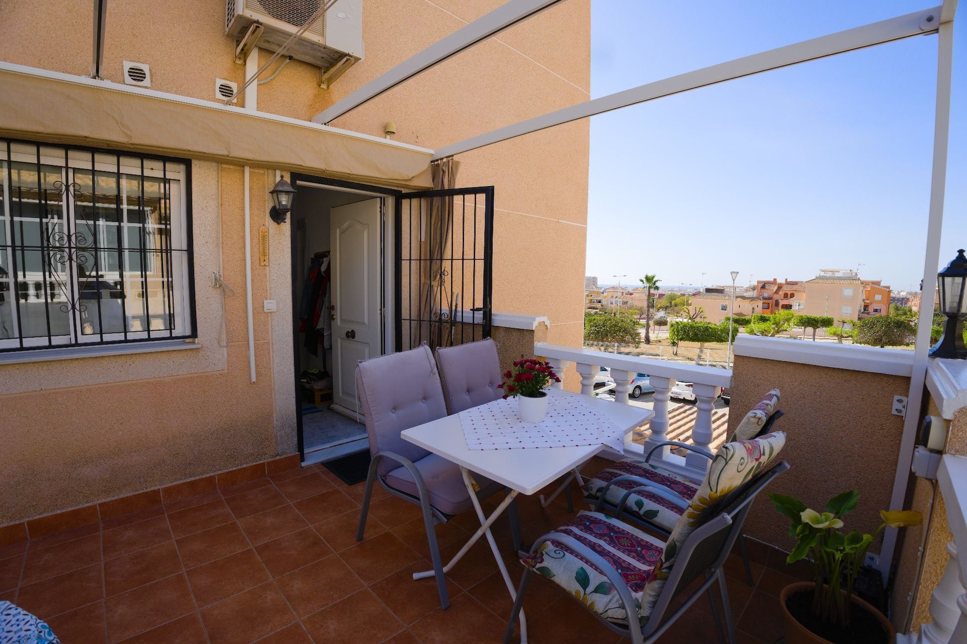 Resale - Townhouse -
Torrevieja
