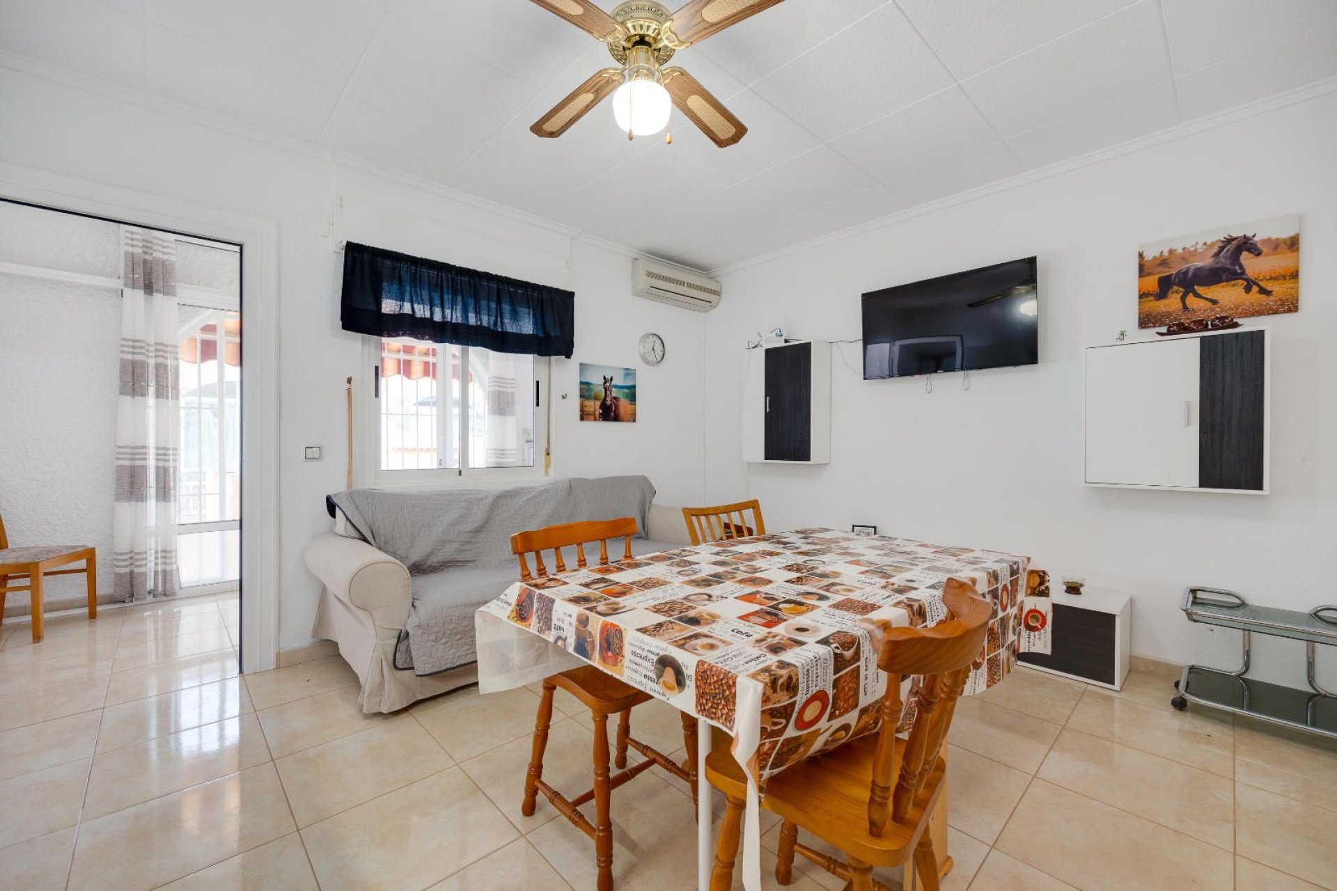 Resale - Townhouse -
Torrevieja