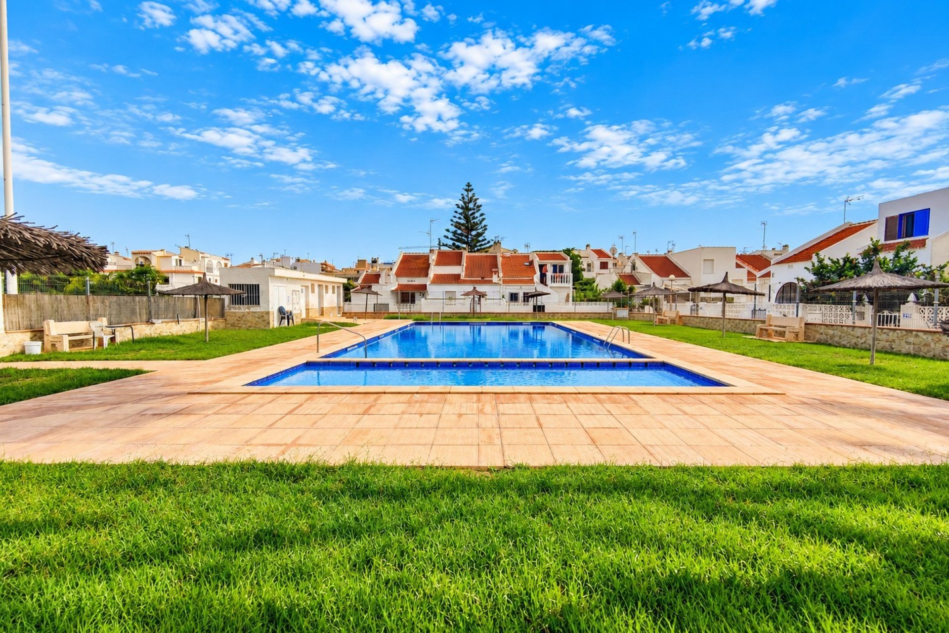 Resale - Townhouse -
Torrevieja