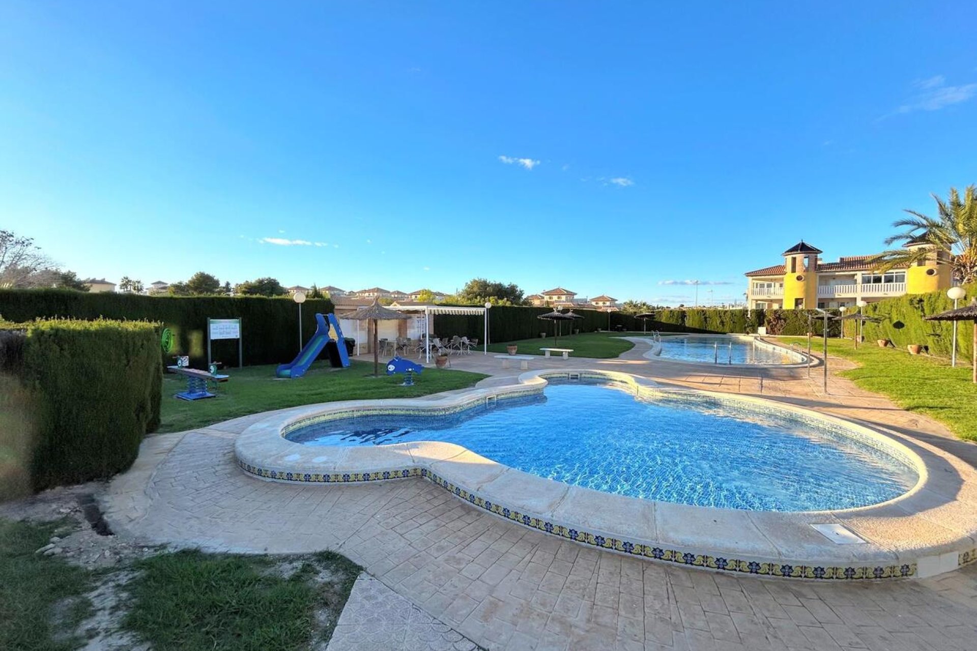 Resale - Townhouse -
Villamartin - Costa Blanca