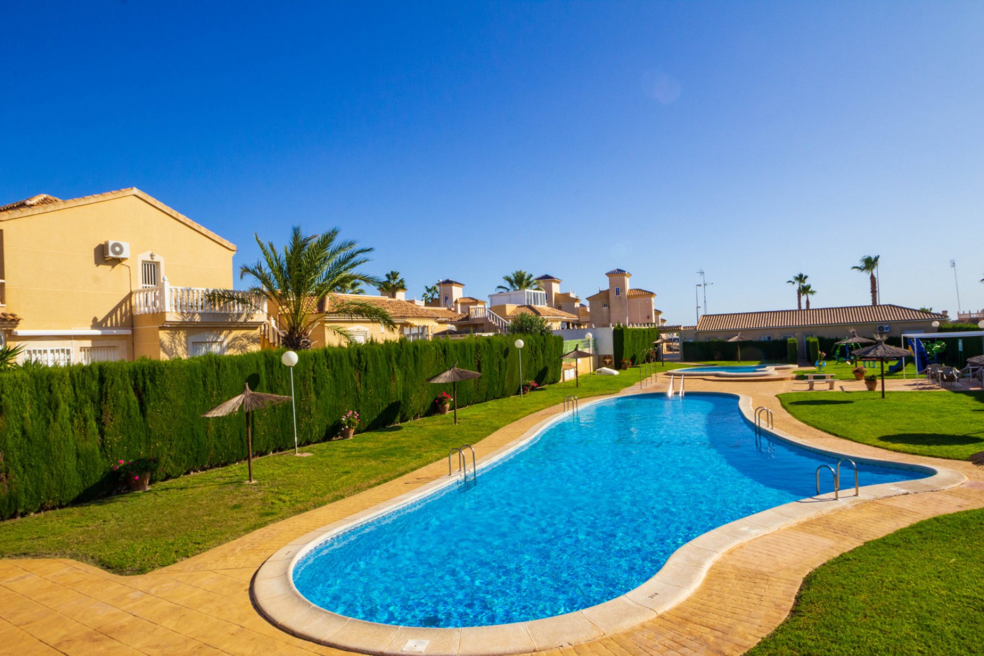 Resale - Townhouse -
Villamartin - Montegolf