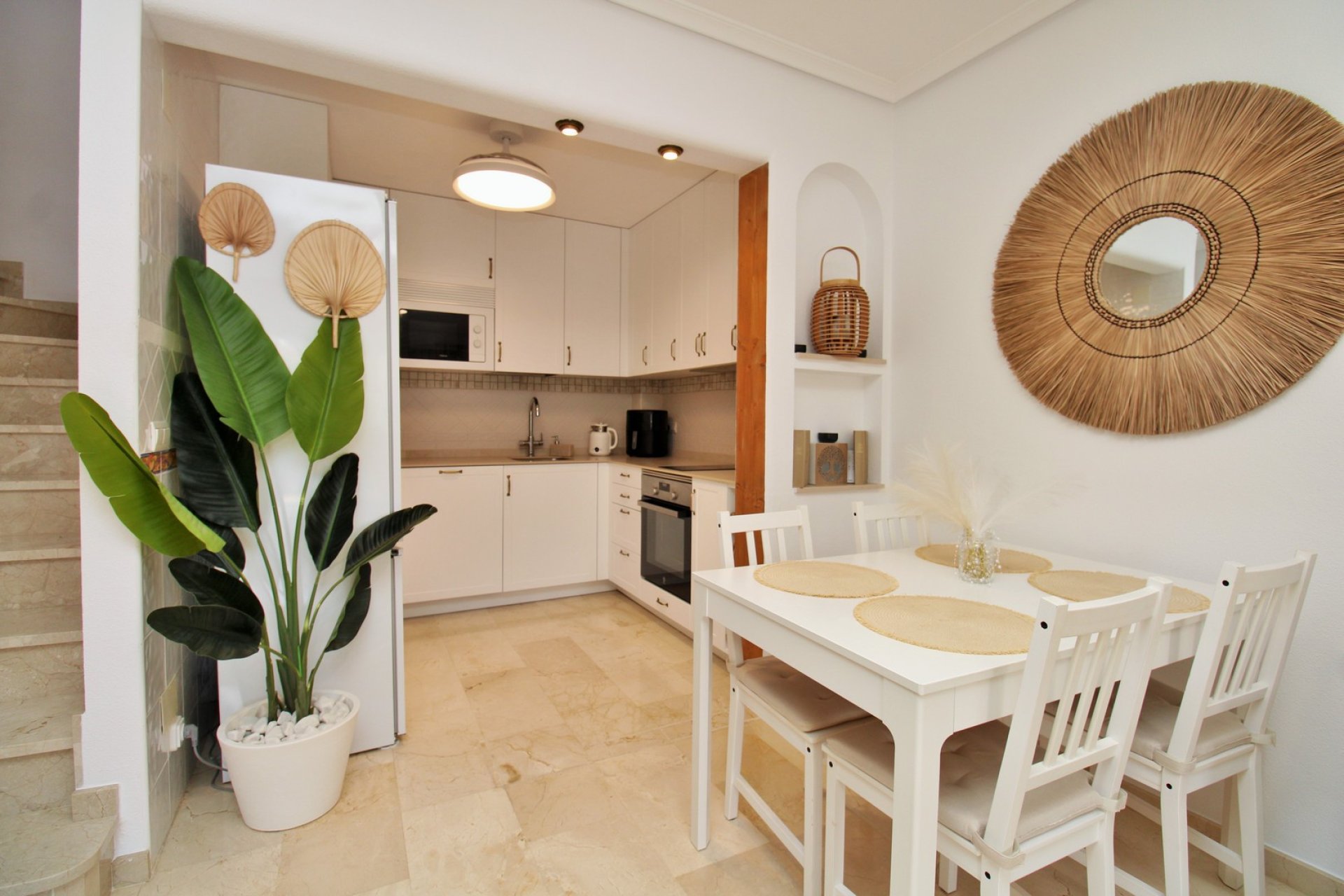 Resale - Townhouse -
Villamartin - PAU 8