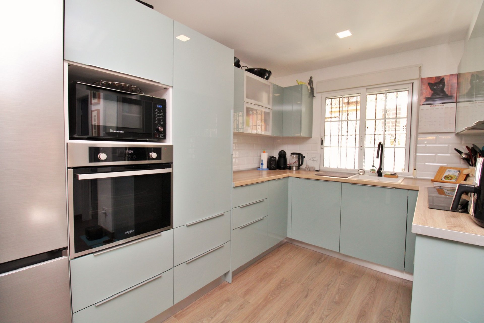 Resale - Townhouse -
Villamartin - Villamartín