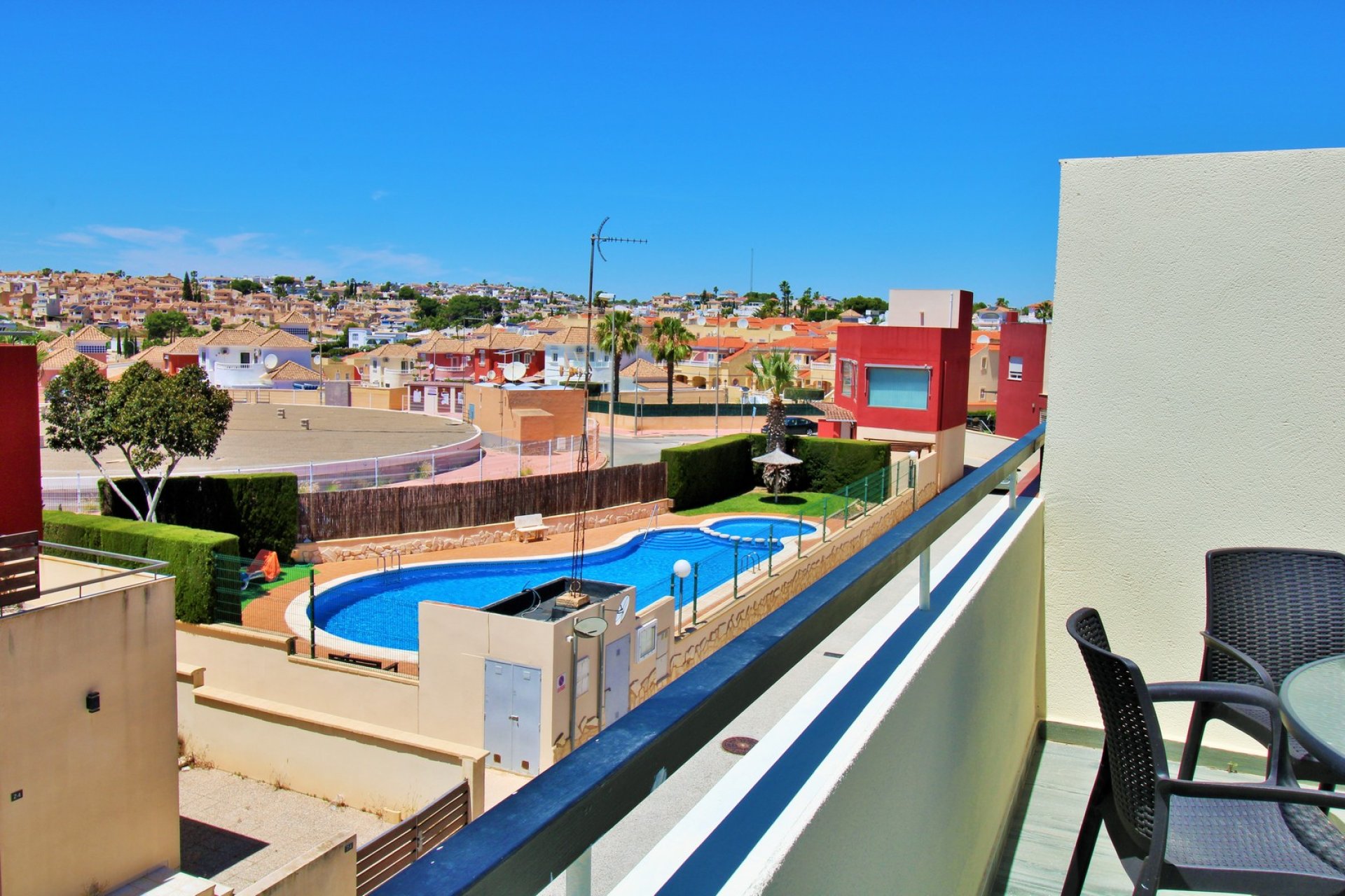 Resale - Townhouse -
Villamartin - Villamartín