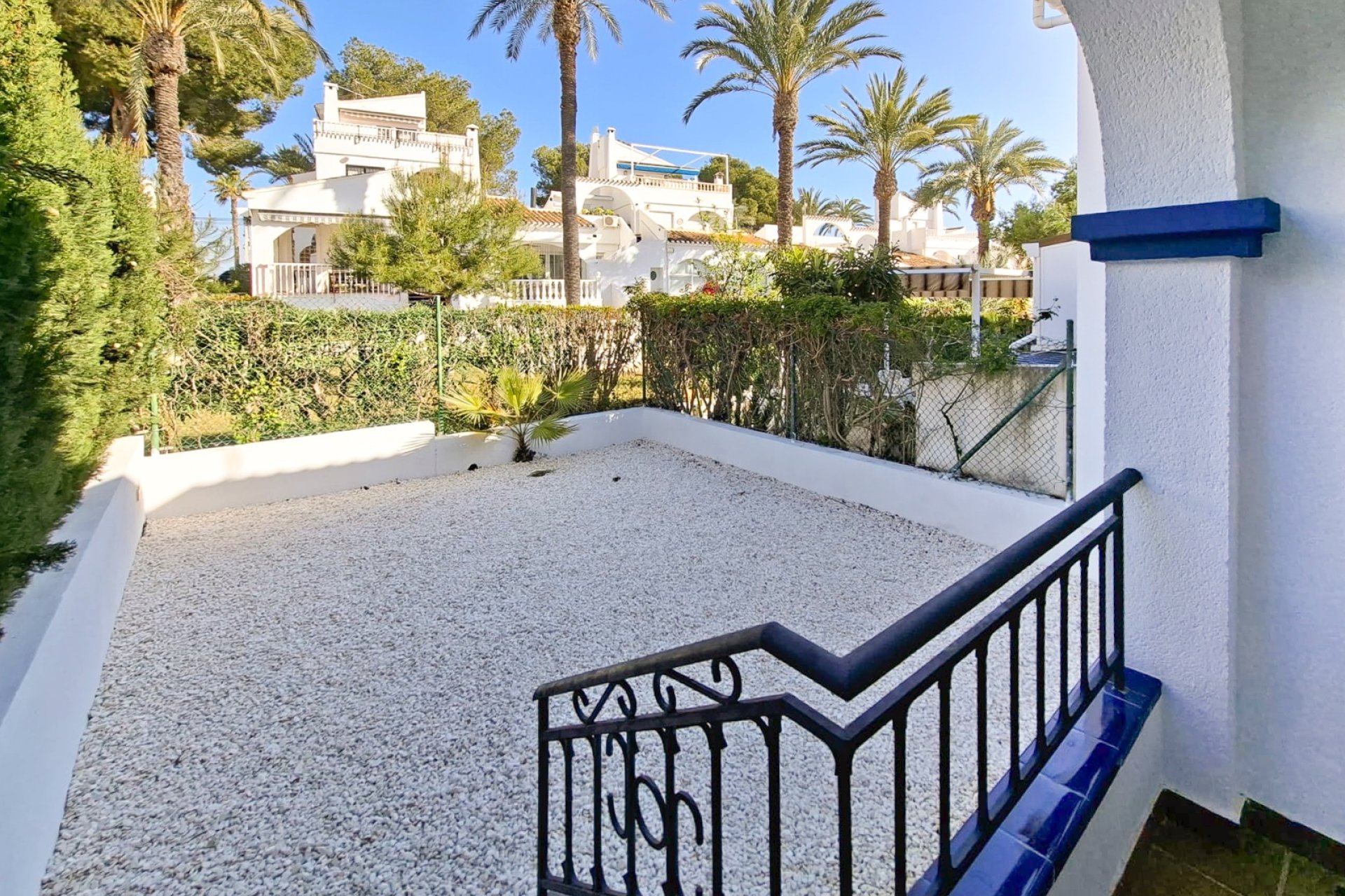 Resale - Townhouse -
Villamartin - Villamartín