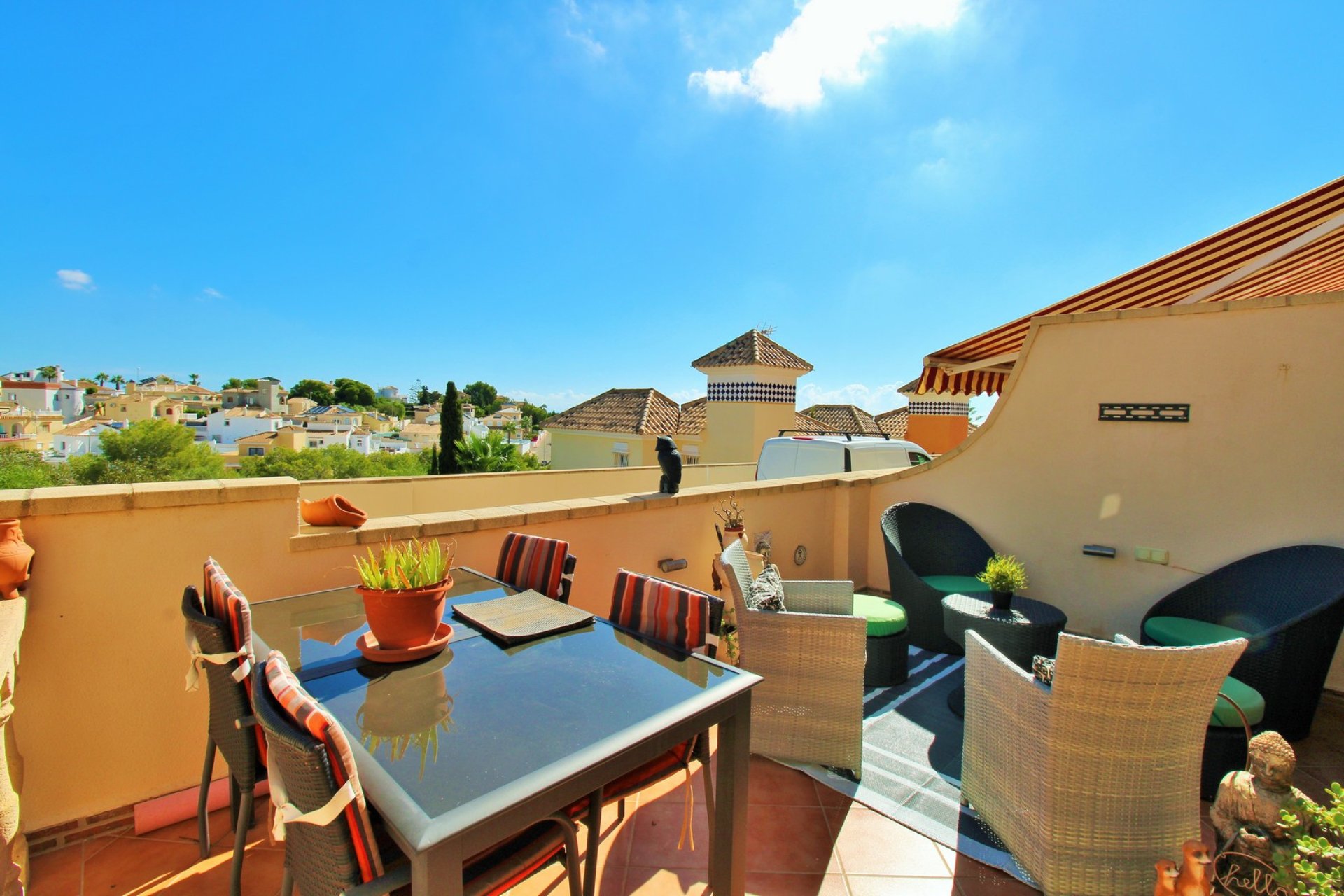 Resale - Townhouse -
Villamartin - Villamartín
