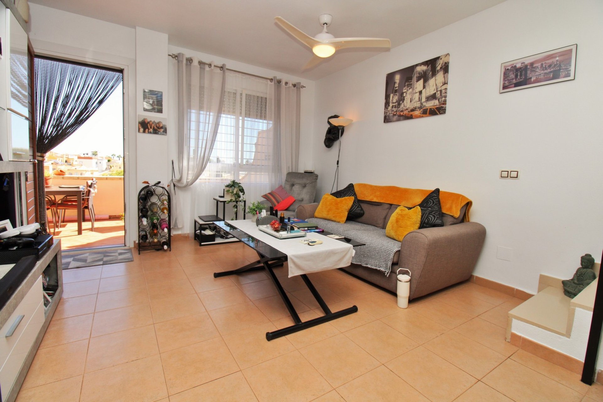 Resale - Townhouse -
Villamartin - Villamartín
