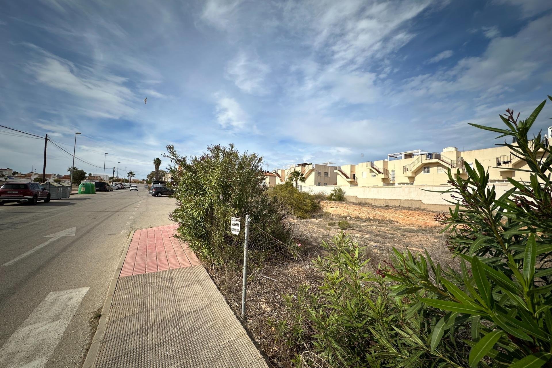 Resale - Urban building plot -
Orihuela Costa - Playa Flamenca