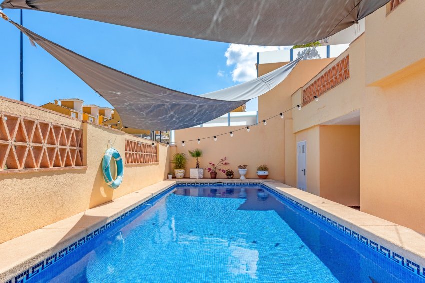 Resale - Villa -
Alfas del Pí