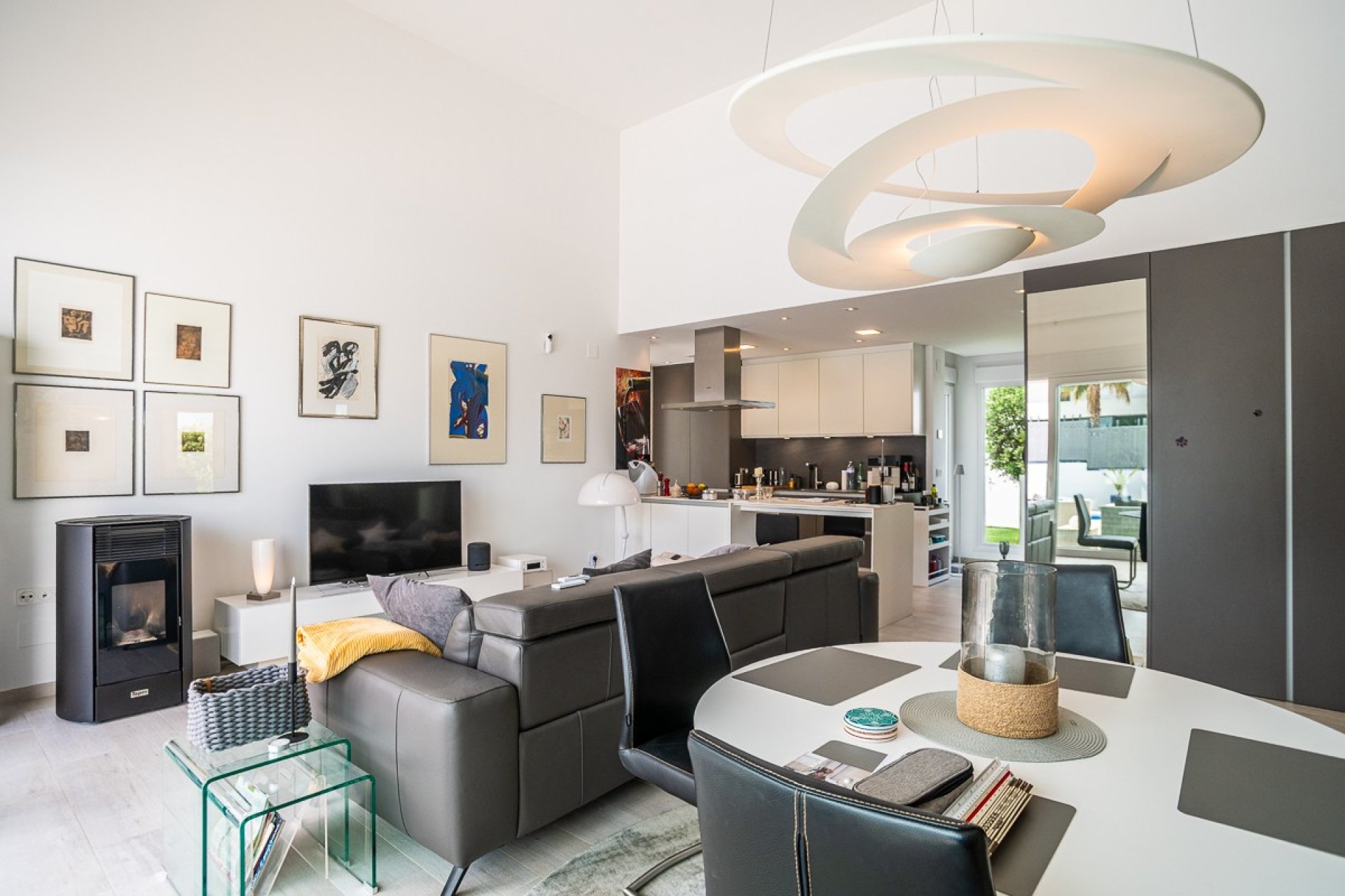 Resale - Villa -
Algorfa - La Finca Golf