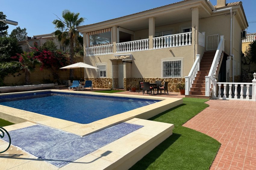Resale - Villa -
Algorfa - Lomas de Juliana