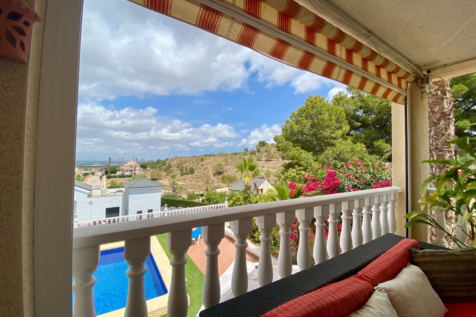 Resale - Villa -
Algorfa - Lomas De La Juliana