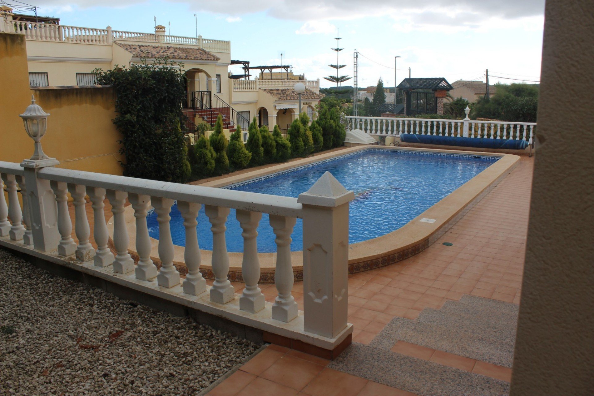 Resale - Villa -
Algorfa - Montemar