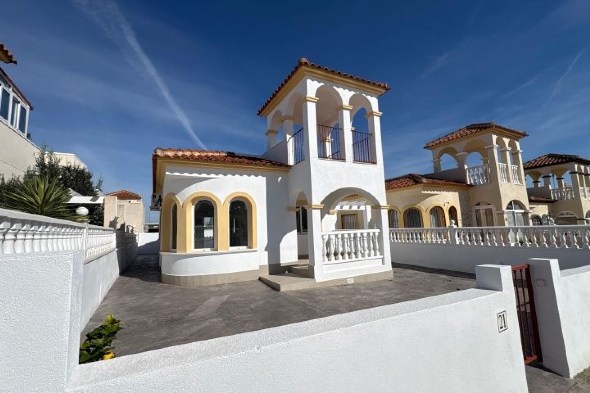 Resale - Villa -
Algorfa