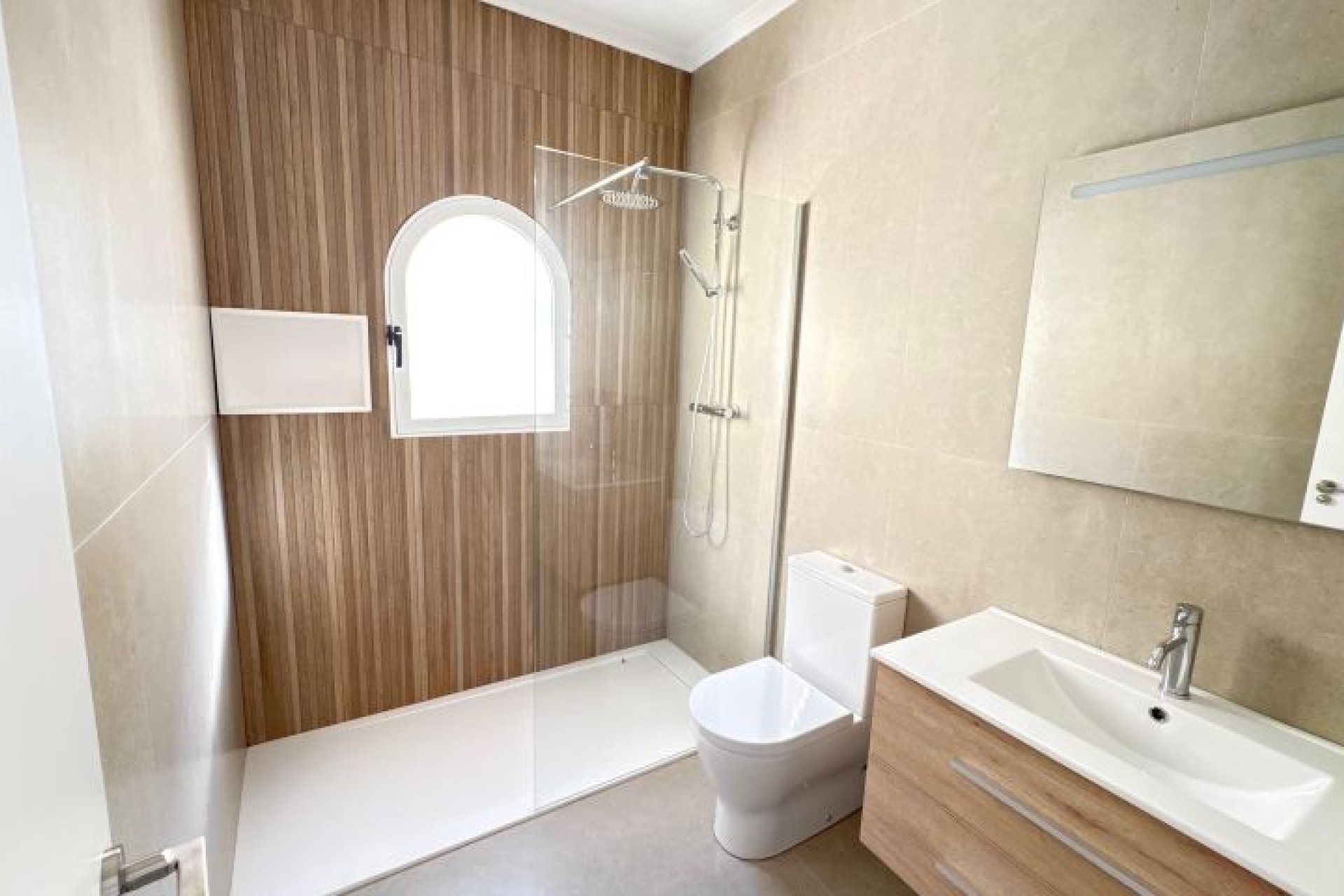 Resale - Villa -
Algorfa