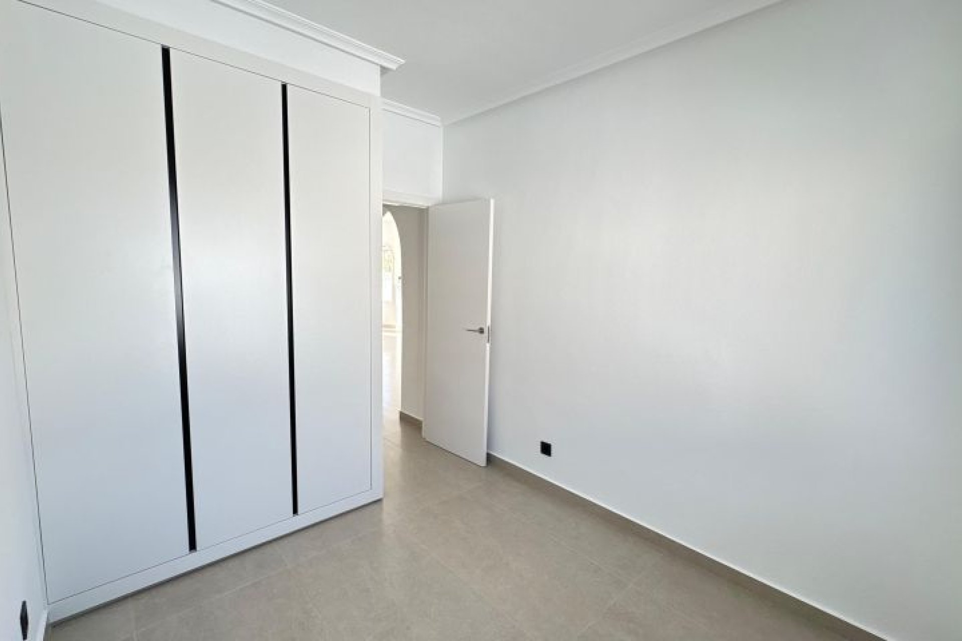 Resale - Villa -
Algorfa