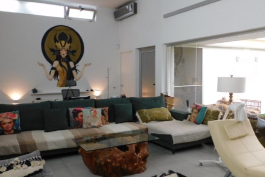 Resale - Villa -
Alicante