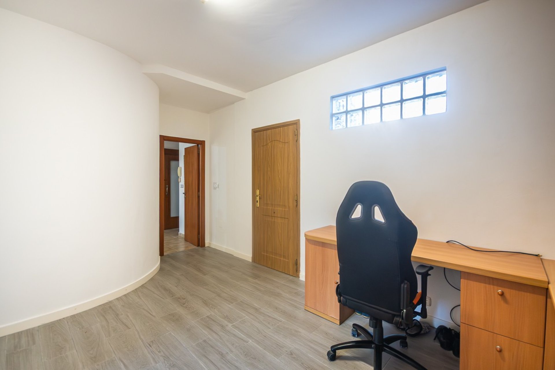 Resale - Villa -
Benferri