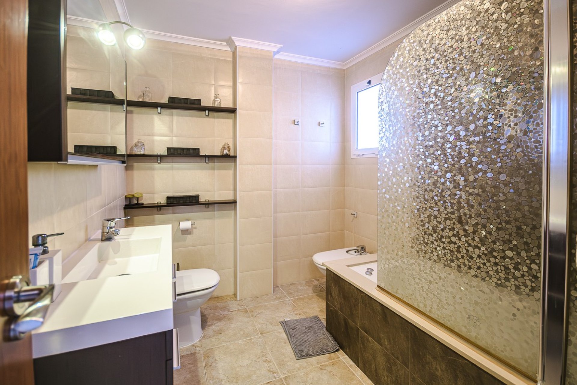 Resale - Villa -
Benferri