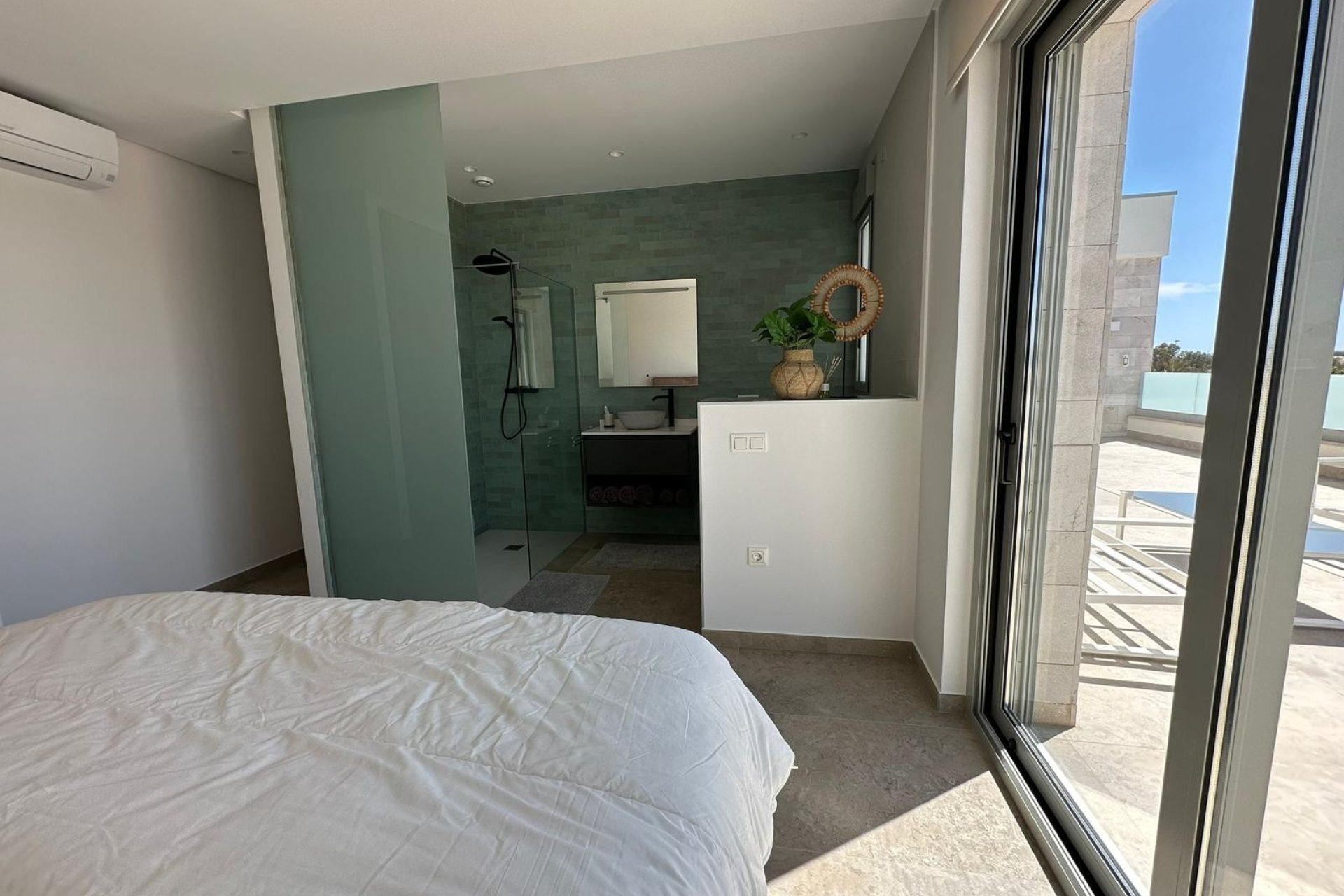 Resale - Villa -
Benijofar