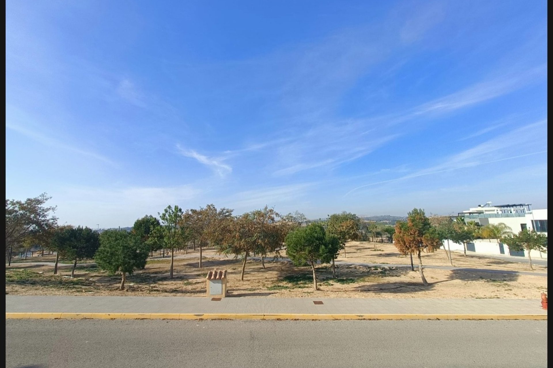 Resale - Villa -
Benijofar