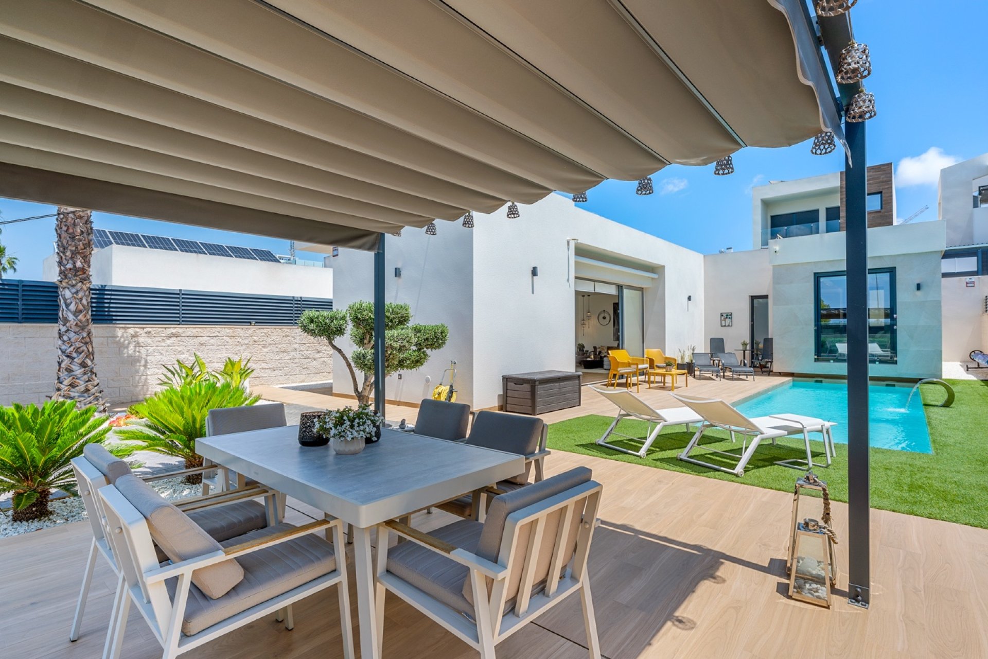 Resale - Villa -
Benijofar