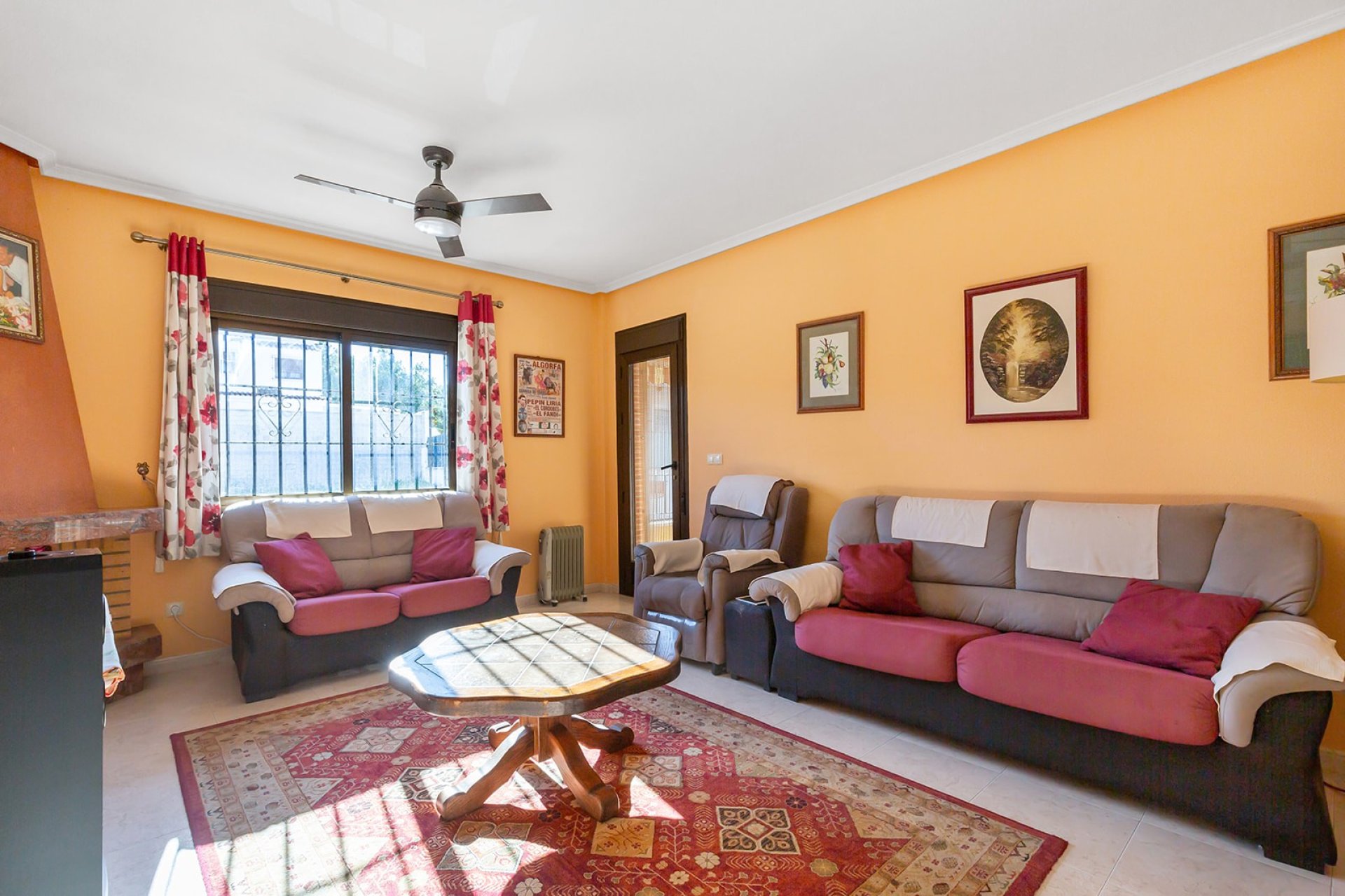 Resale - Villa -
Bigastro