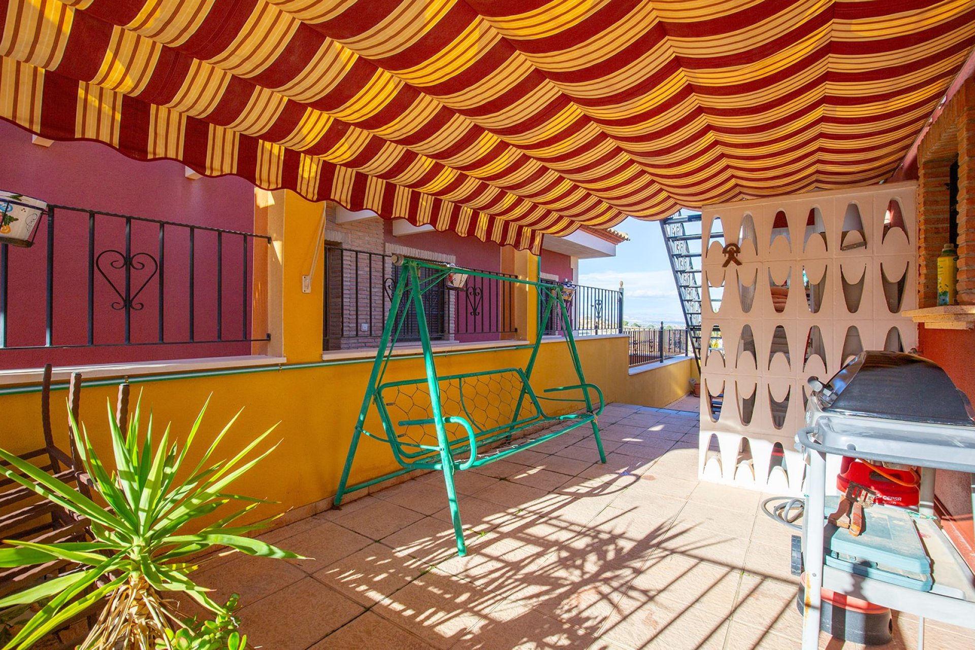 Resale - Villa -
Bigastro