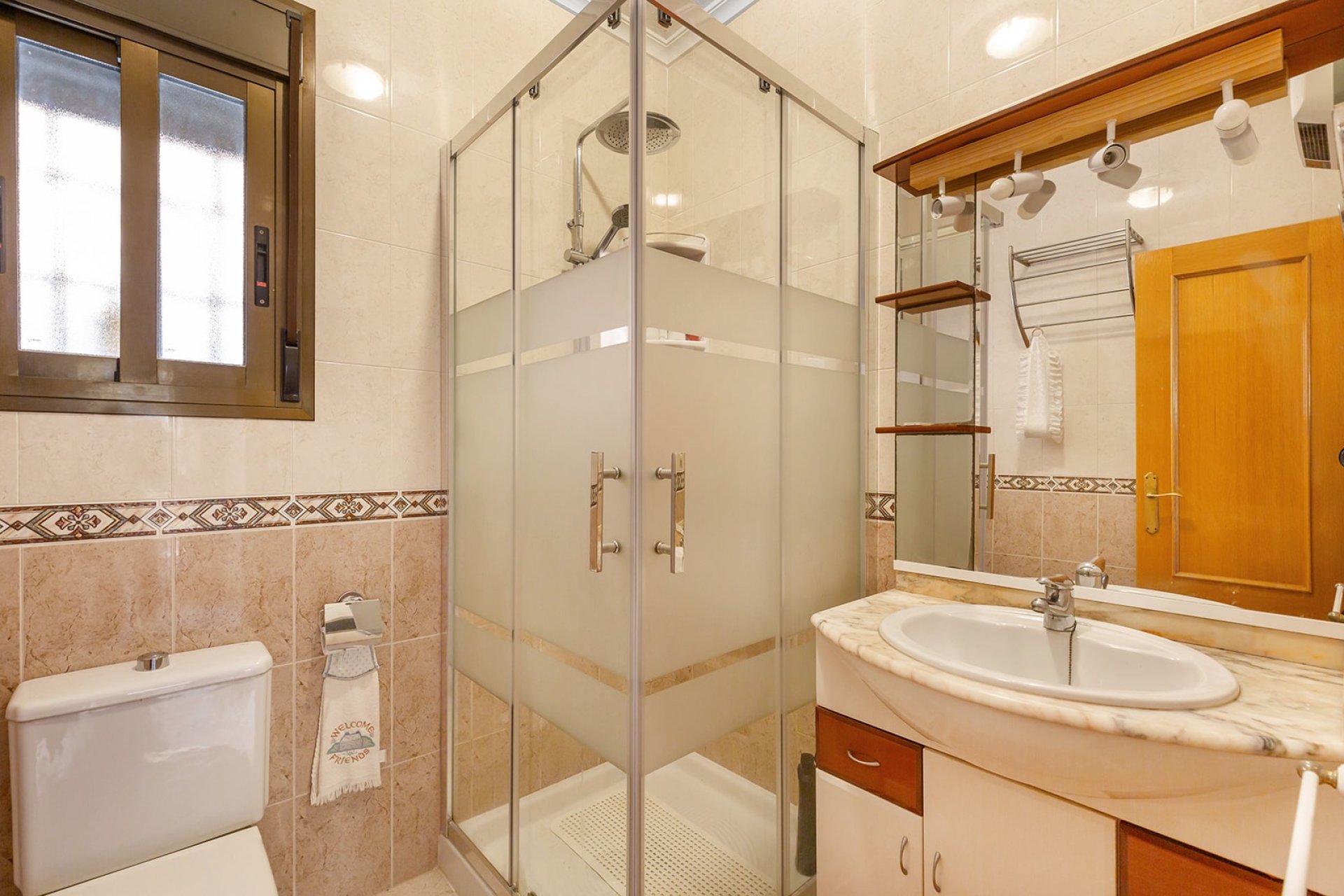 Resale - Villa -
Bigastro