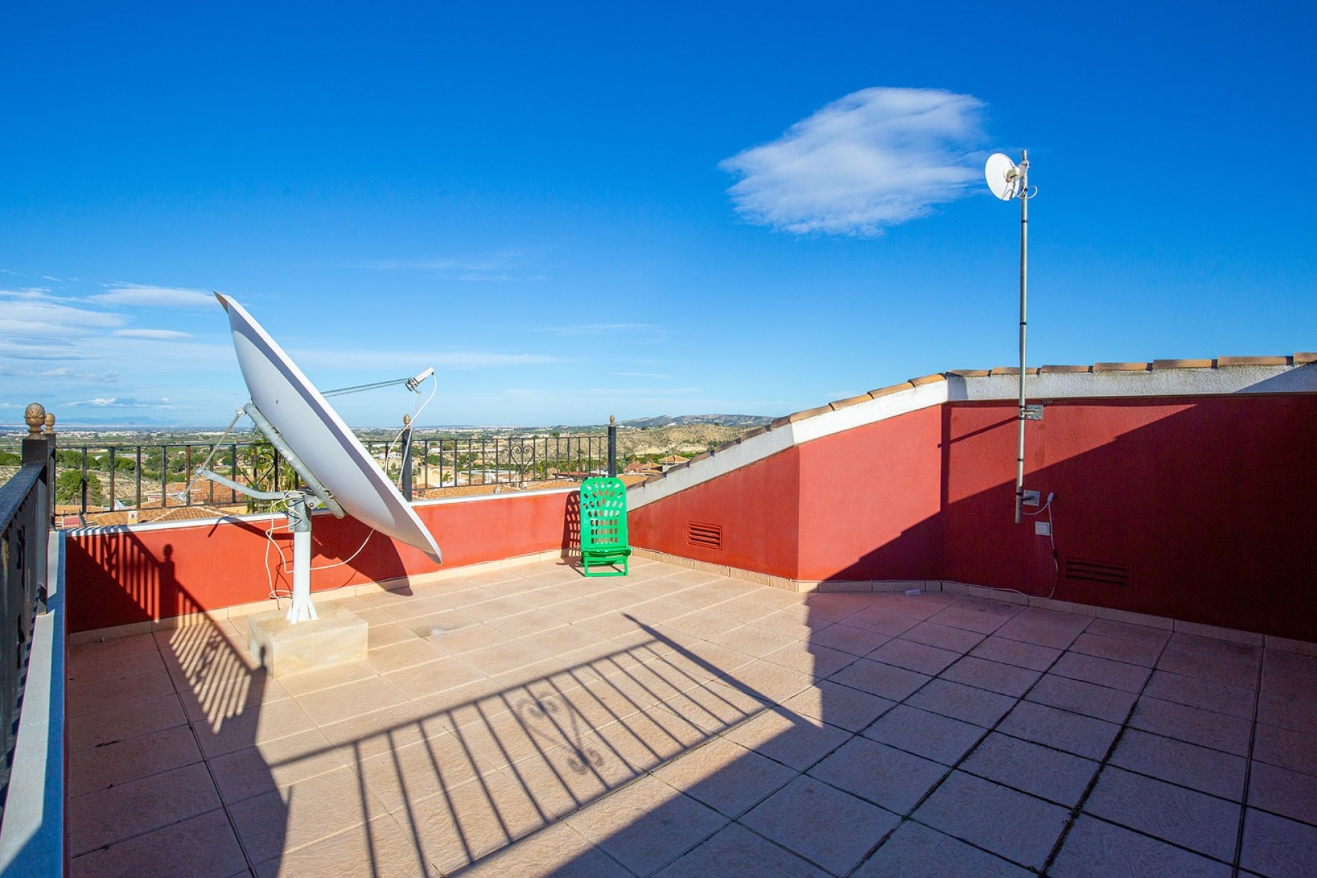 Resale - Villa -
Bigastro