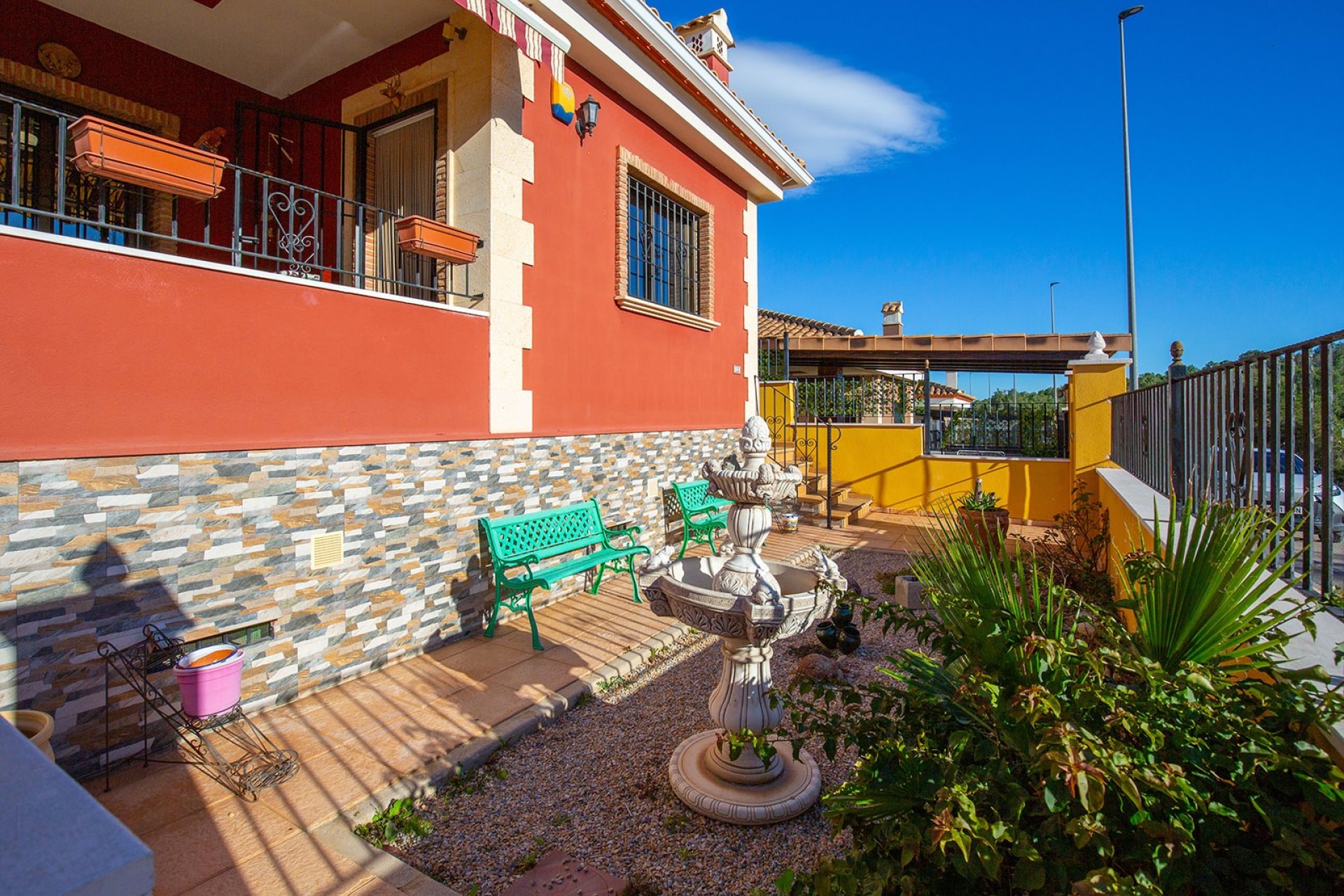 Resale - Villa -
Bigastro