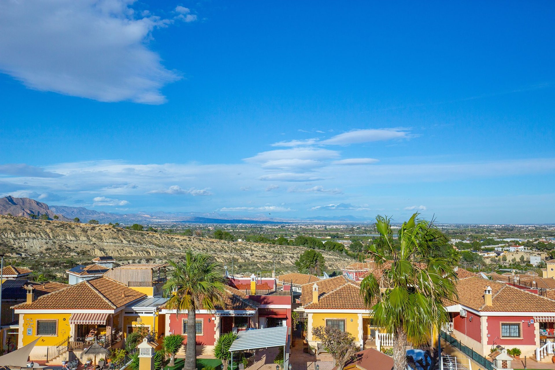 Resale - Villa -
Bigastro