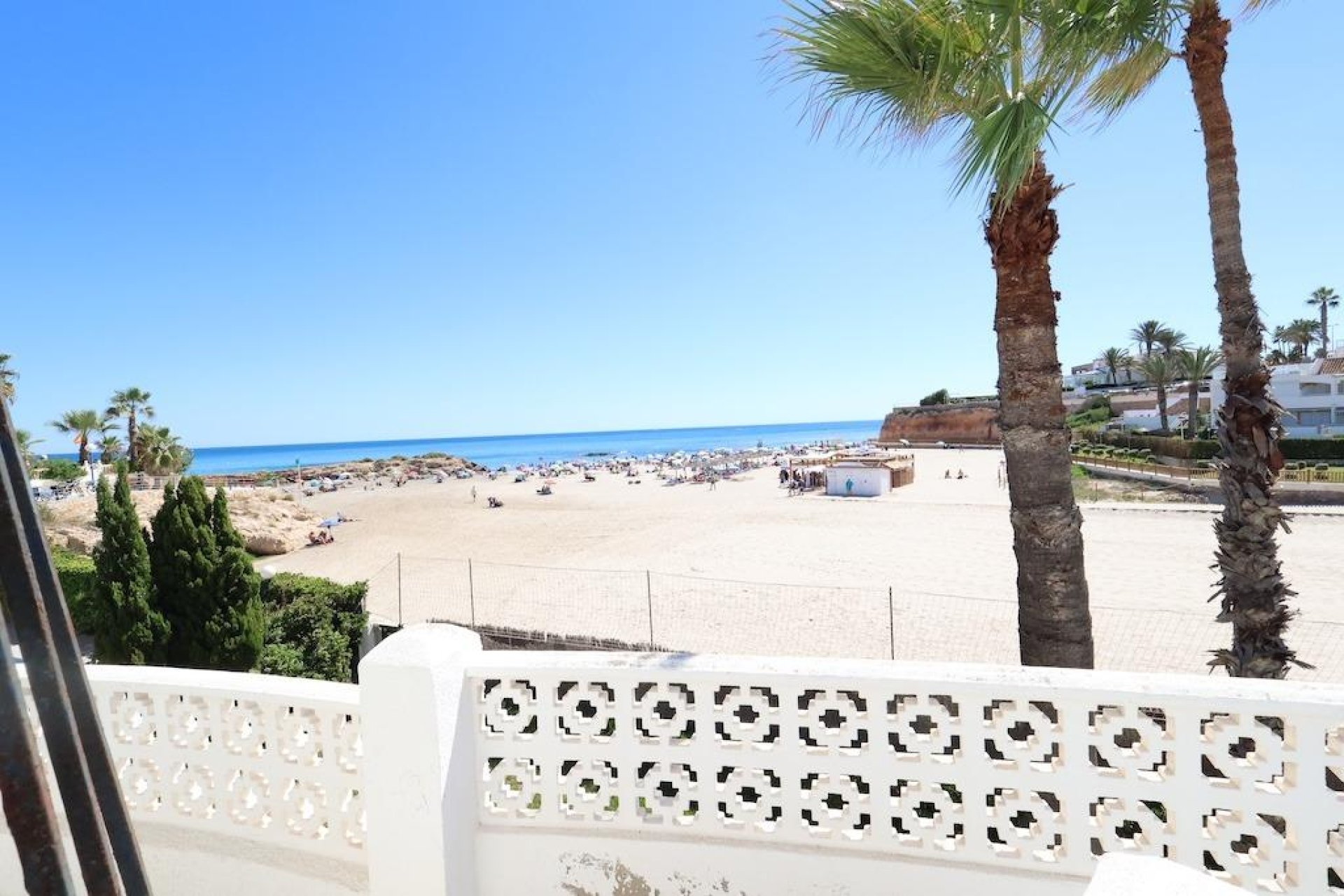 Resale - Villa -
Cabo Roig - Cala Capitan