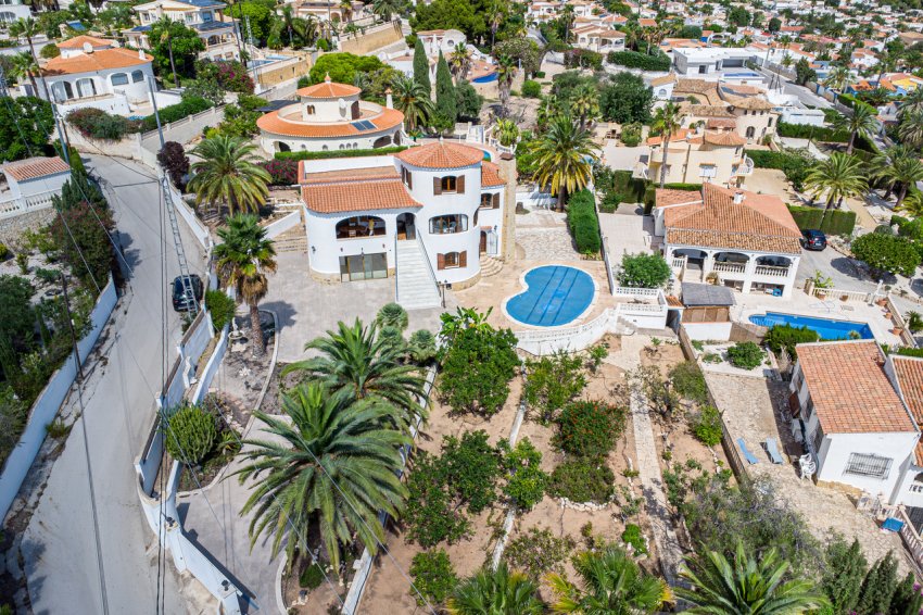 Resale - Villa -
Calpe