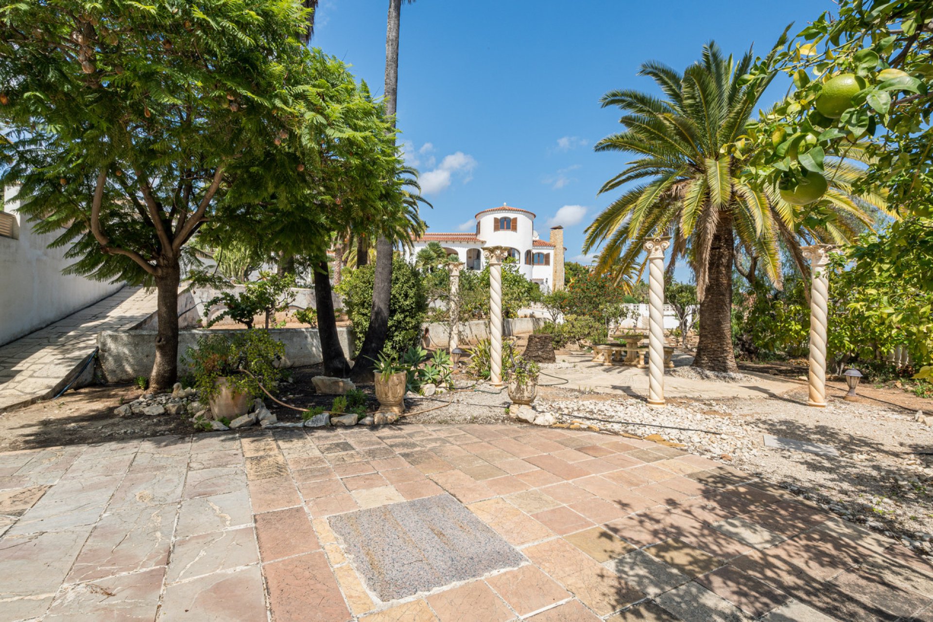 Resale - Villa -
Calpe