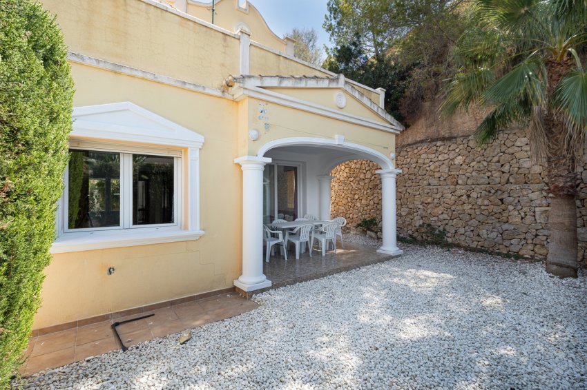 Resale - Villa -
Calpe