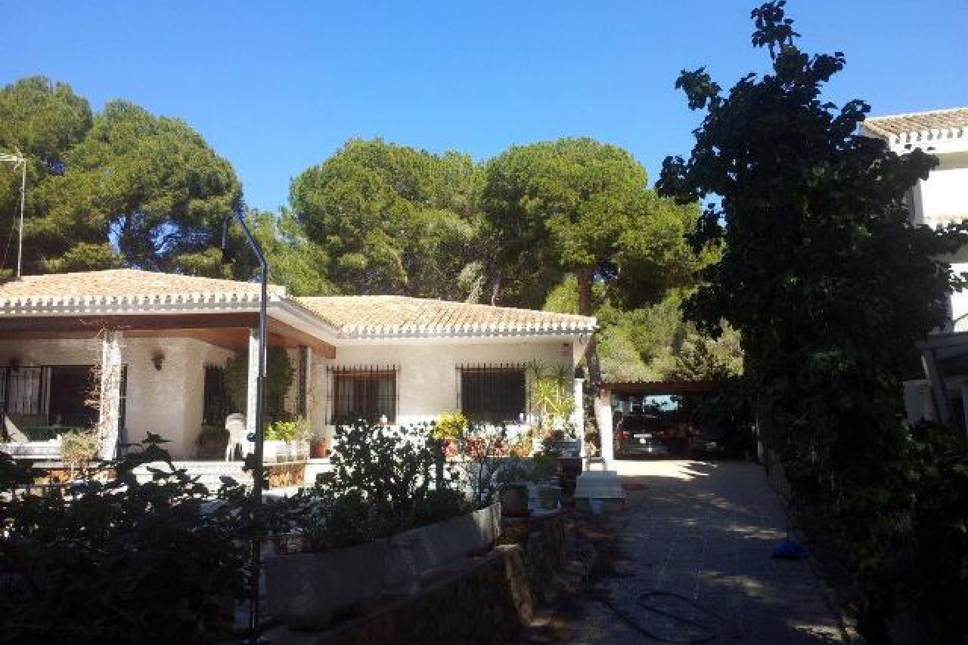 Resale - Villa -
Campoamor Golf - Campoamor