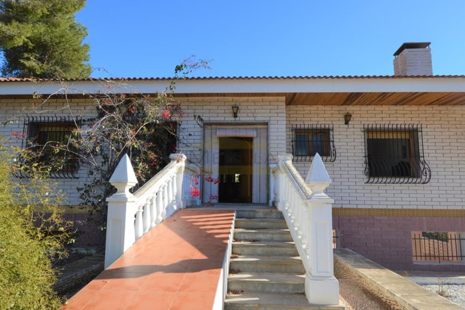 Resale - Villa -
Campoamor Golf - Campoamor