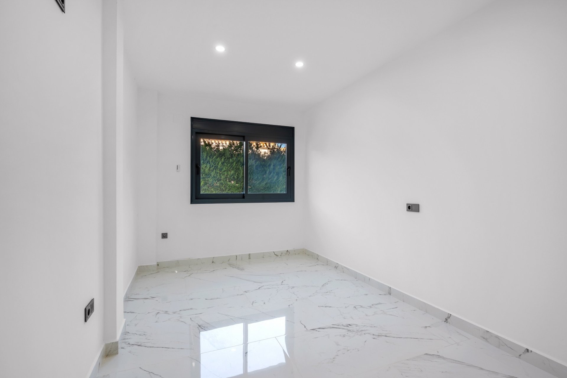 Resale - Villa -
Campoamor Golf - Campoamor