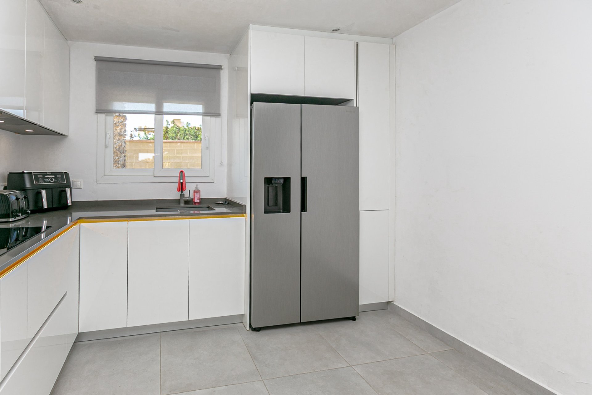 Resale - Villa -
Campoamor - Lomas de Don Juan