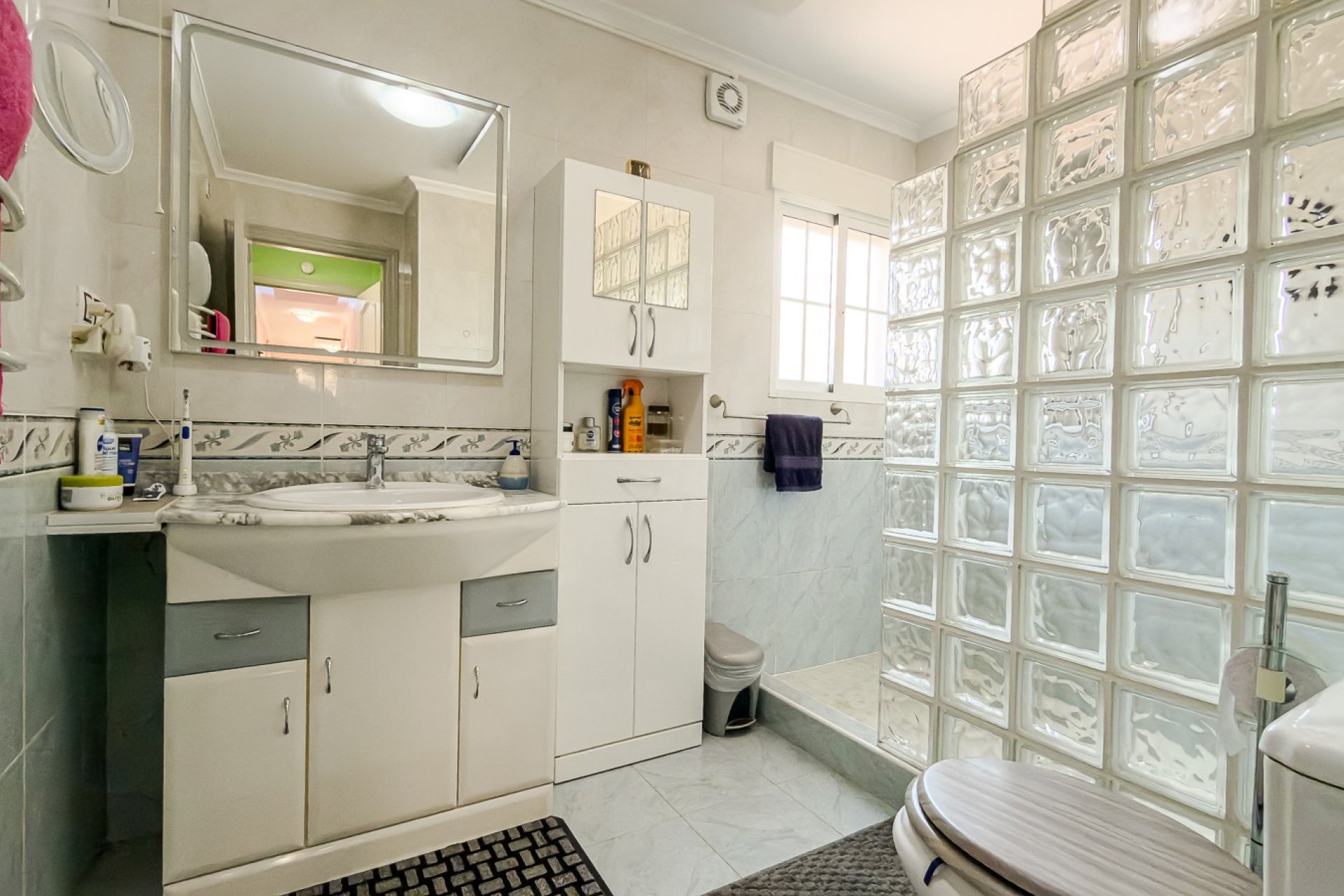 Resale - Villa -
CATRAL - Catral